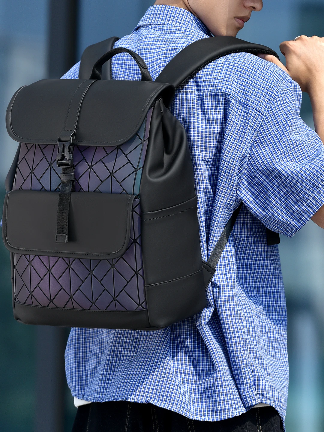 men's-casual-laptop-backpack-laser-reflective-double-shoulder-bag-commuter-medium-waterproof-fabric-lattice-design