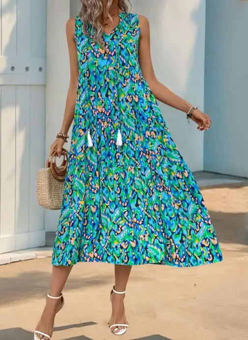 فستان صيفي جديد بدون أكمام ورقبة على شكل حرف V وطباعة تجريدية للنساء فستان كاجوال فضفاض لقضاء عطلة الشاطئ بدون أكمام