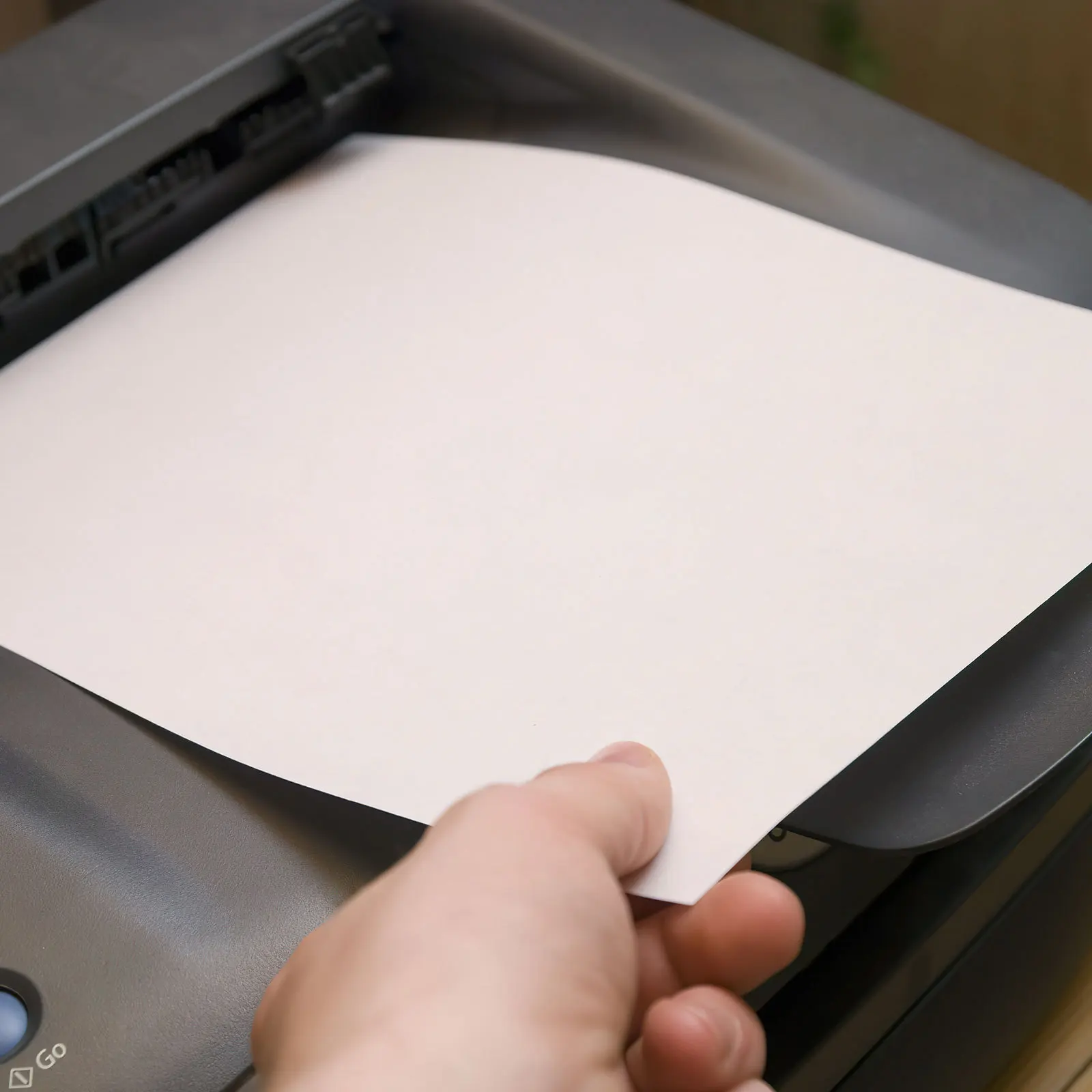 100 Sheets Printable Vinyl Sticker Paper Blank Waterproof Self-Adhesive Label Paper for Printer Multi-Purpose Address Price Tags