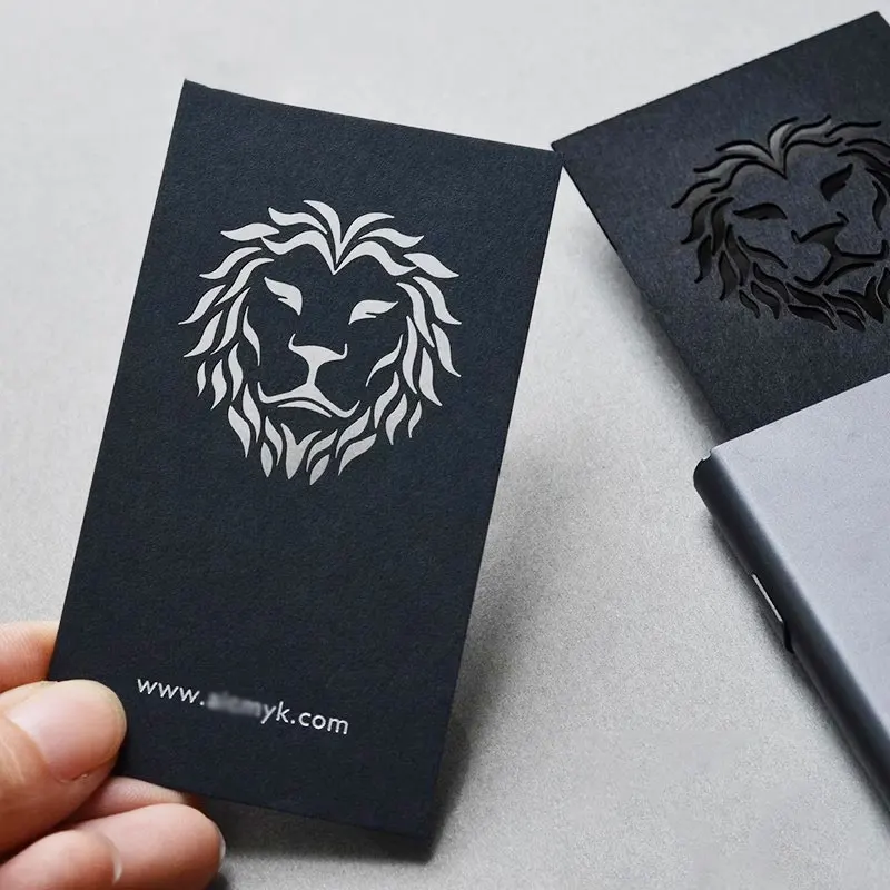 カスタム名刺ブラックカード中空ホログラフィック箔デザインと印刷ブラックカードストック箔シルバー箔カル