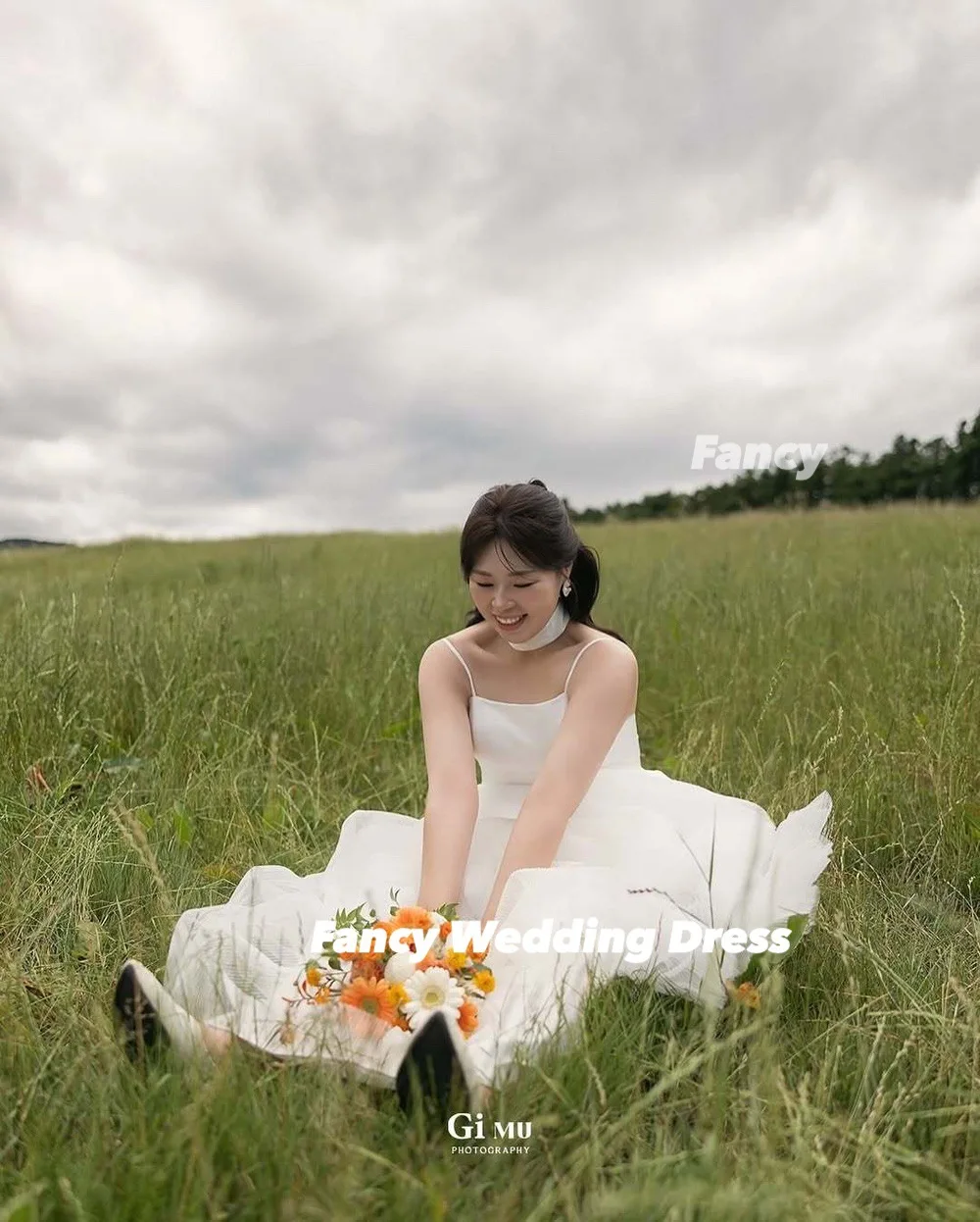 ชุดแต่งงานเจ้าหญิงสายเดี่ยวแบบแฟนซี สไตล์เกาหลี สำหรับถ่ายรูป ทรงเอไลน์ ผ้าซาตินนุ่มและผ้าทูลล์ ชุดเจ้าสาวรัดตัวด้านหลัง สามารถสั่งตัดได้