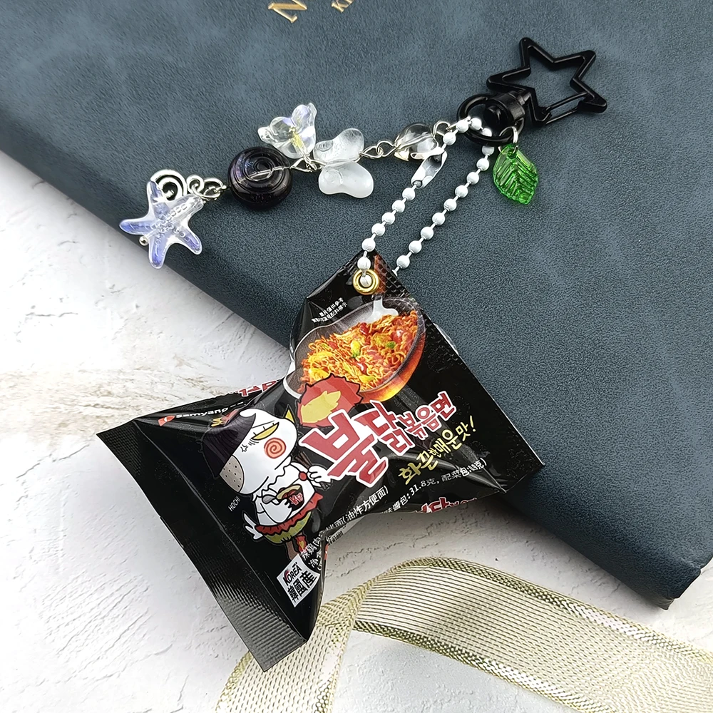 Llaveros Buldak Ramen, llavero de aperitivos, Mini colgante de aperitivos, colgante de bolsa, llavero de coche, regalos