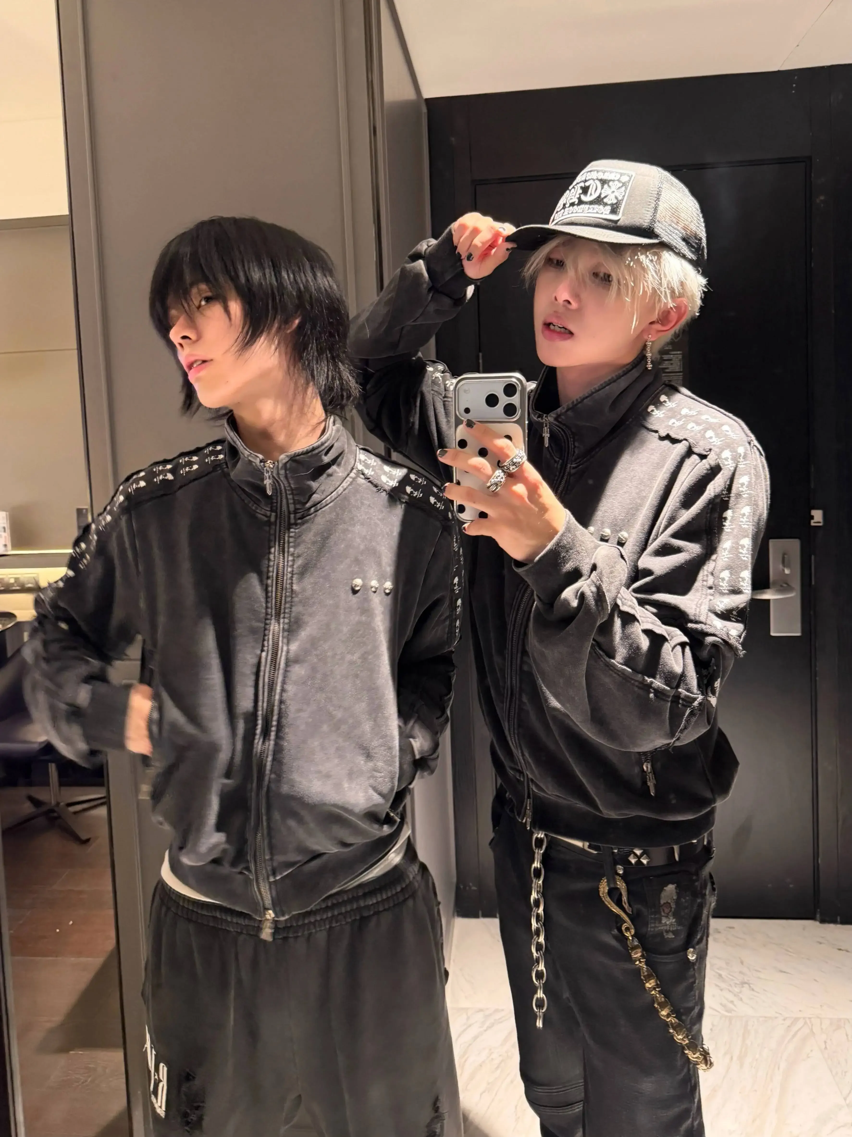 Men's Punk Heavy Washed Vintage Printed Patchwork Subculture Silhouette Sweatshirt