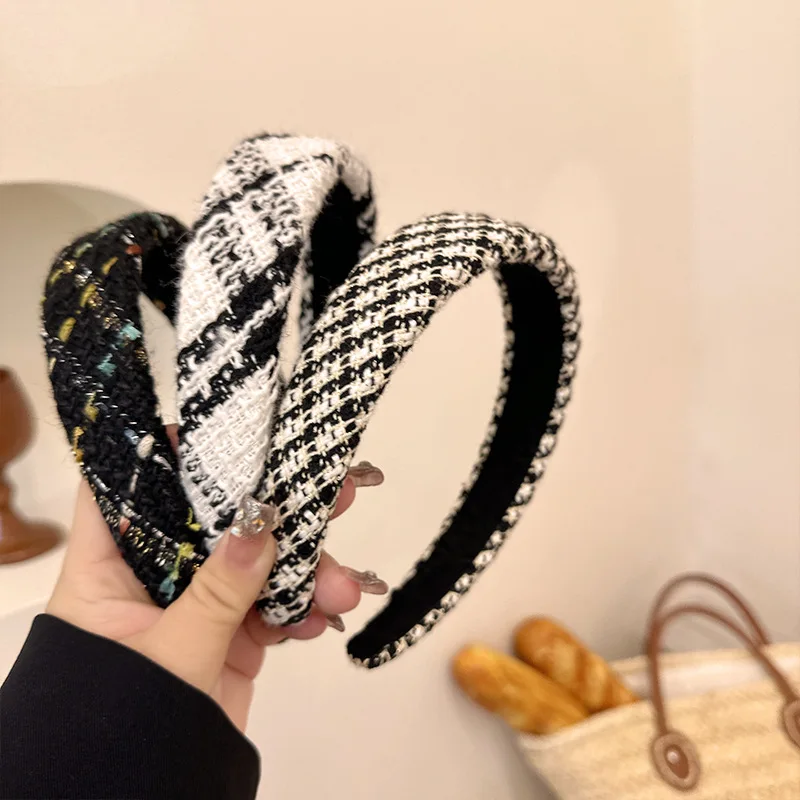 Korean version black white checkered retro sponge hair hoop fashionable hundred straps headband new hair accessories for women