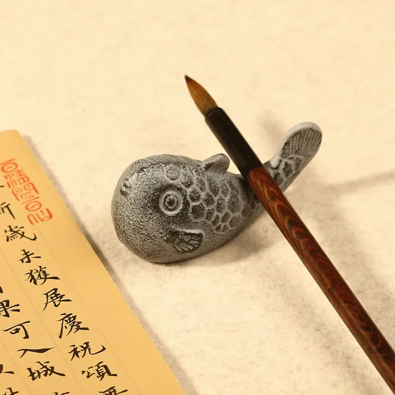 Japanese-style Puffer Fish Cast Iron Pen Stand Creative Retro Puffer Fish Paperweight Modern Home Decoration Desktop Ornaments