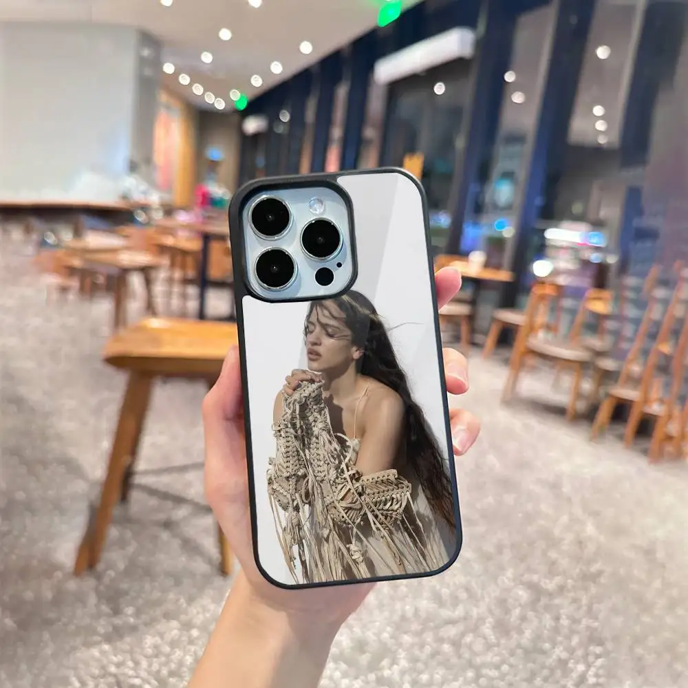 Spanische Sängerin R-Rosalia Handyhülle für iPhone 17,16,15,14,13, Pro, Max, Plus, magnetisch für Magsafe Wireless Charging