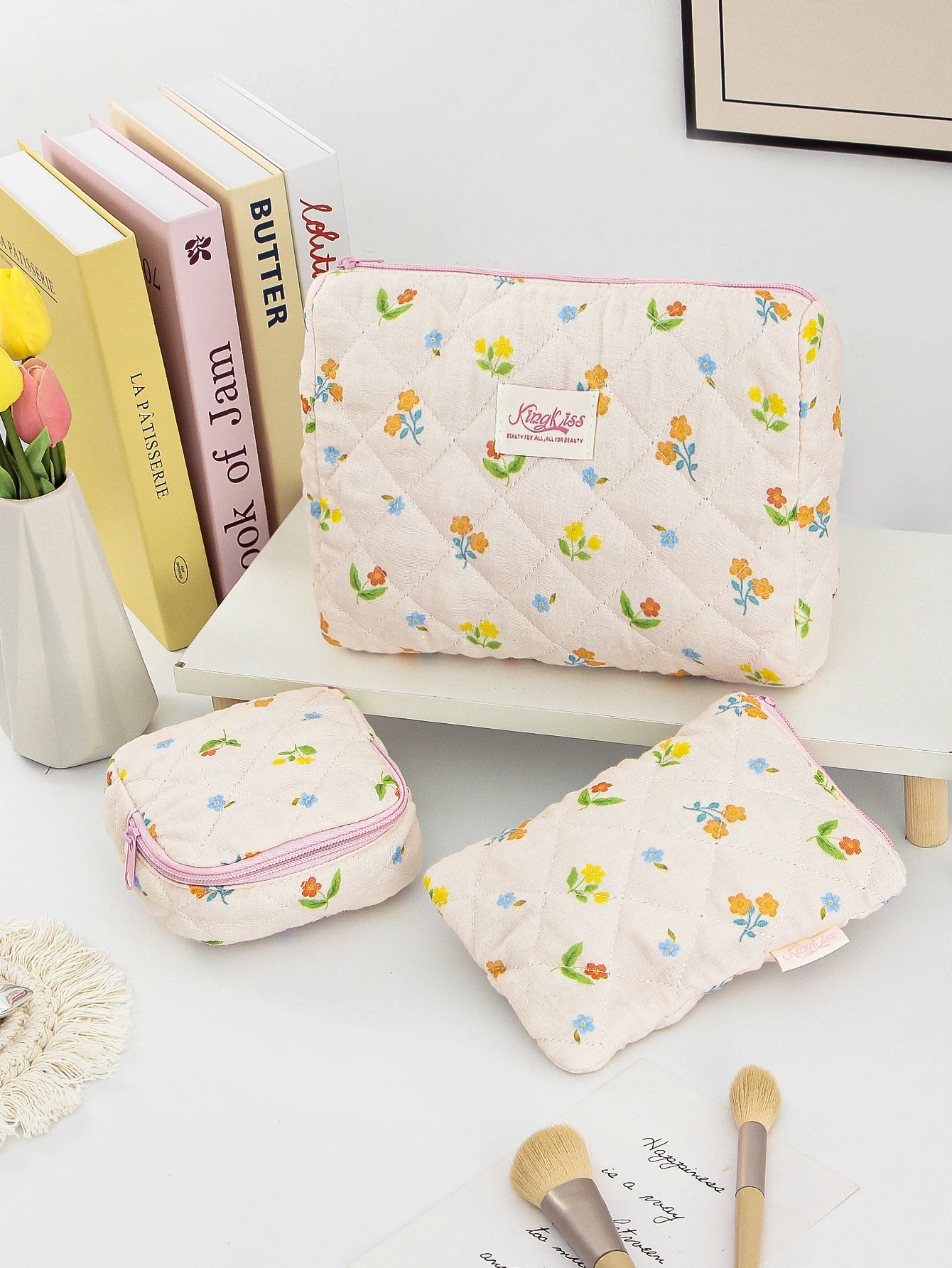 1 Stück/Set gesteppte Make-up-Tasche mit Foundation-Blume, Blumen-Make-up-Tasche, Reise-Make-up-Tasche mit unverzichtbarer Aufbewahrung, Make-up-Tasche als Weihnachtsgeschenk