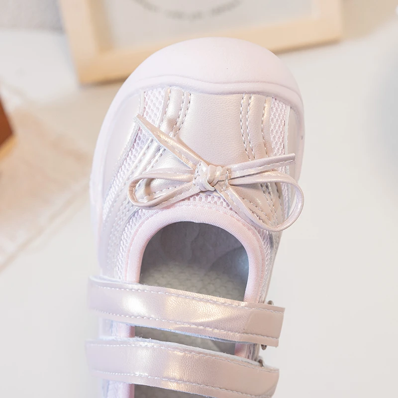 Mary-Jane-Sneaker für Mädchen, atmungsaktive Mesh-Schuhe mit Schleifenverzierung, lässige Wanderschuhe mit zwei Klettverschlüssen für Frühling und Sommer – Detail 6