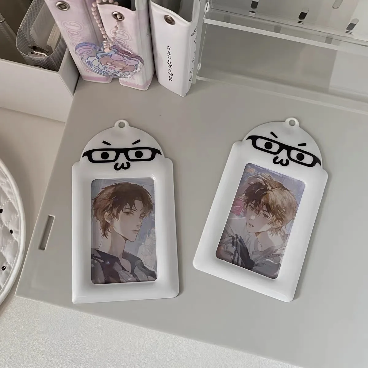 1/2PCS New Cute Photo Card Holder Kpop Star Sleeve Pc Holder Keychain 3-3.5in Album Idol Photo Card Small Card Storage