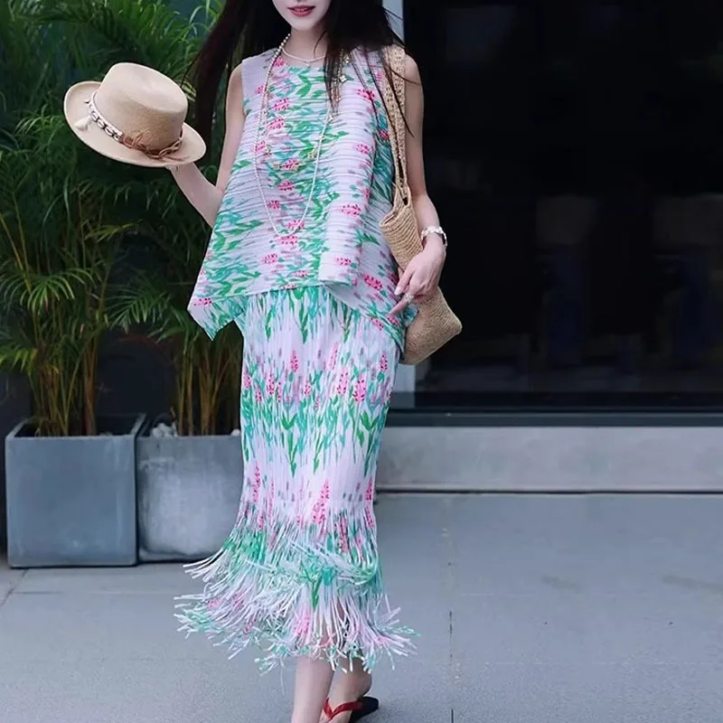 

Miyake Summer Sleeveless Pullover Vest Top Tassel High Waist Half Skirt Pleated Big Stretch 2 Piece Women's Vacation Wear