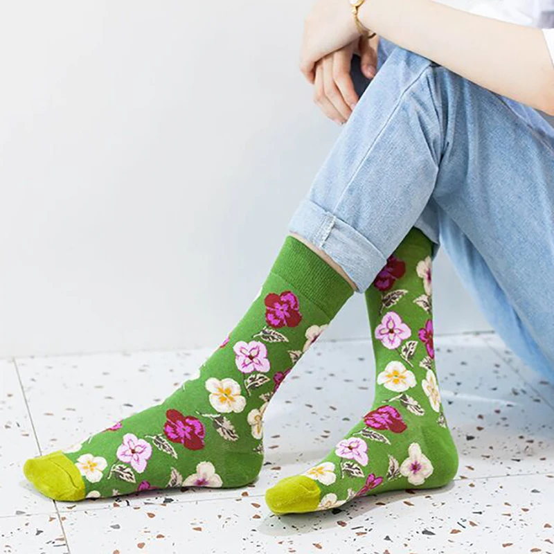 5 Pairs New Arrivals Combed Cotton Women Socks Unisex Cute Floral Styles 8 Color Happy Funny Casual Female Breathable Crew Socks