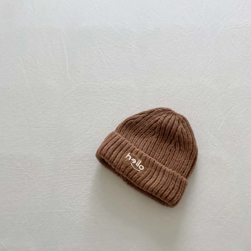 Ricamo lettera berretto bambino berretto 2023 cappello lavorato a maglia per bambini autunno inverno stile coreano ragazzi ragazze cappello Pullover di lana