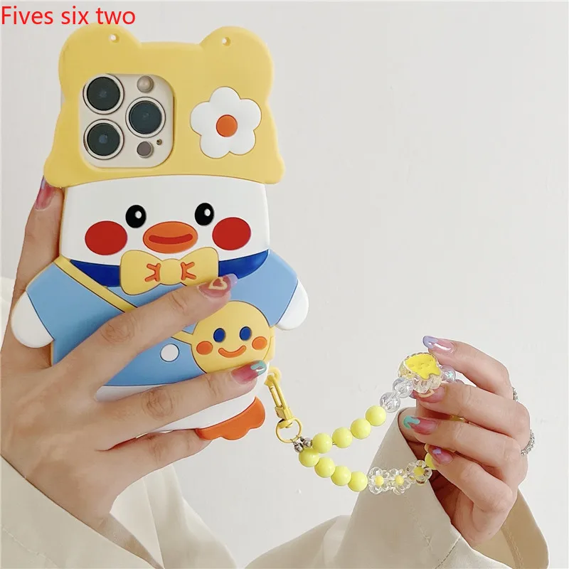 Yellow Duck Phone Cases With Strap For iPhone 15 Pro Max 14 13 12 11 X XS XR 7 8 Plus Cartoon White Beaded Flower Bracelet Coque