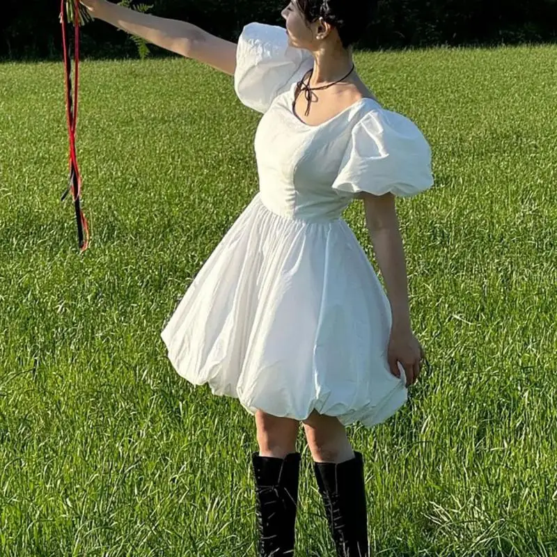 robe-de-bal-robe-de-fete-d'anniversaire-nouvelle-robe-courte-de-seance-photo-en-plein-air-dos-nu-robe-de-mariee-simple-avec-manches-bouffantes-personnalisee