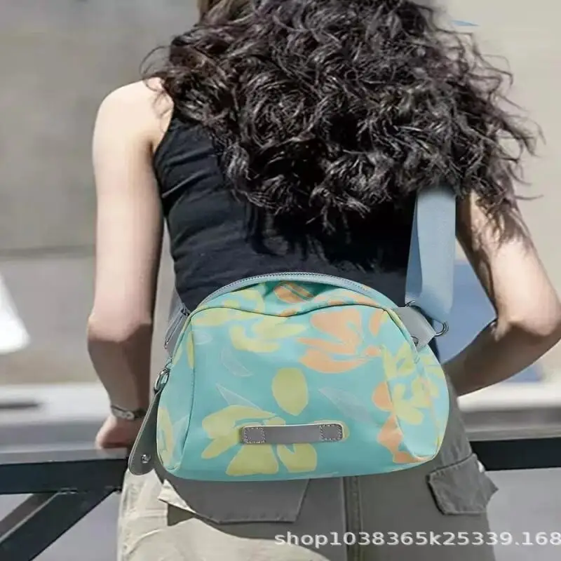 

Новая женская сумка-ракушка с принтом, стильная и портативная многофункциональная водонепроницаемая сумка через плечо большой вместимости, сумка из ткани Оксфорд