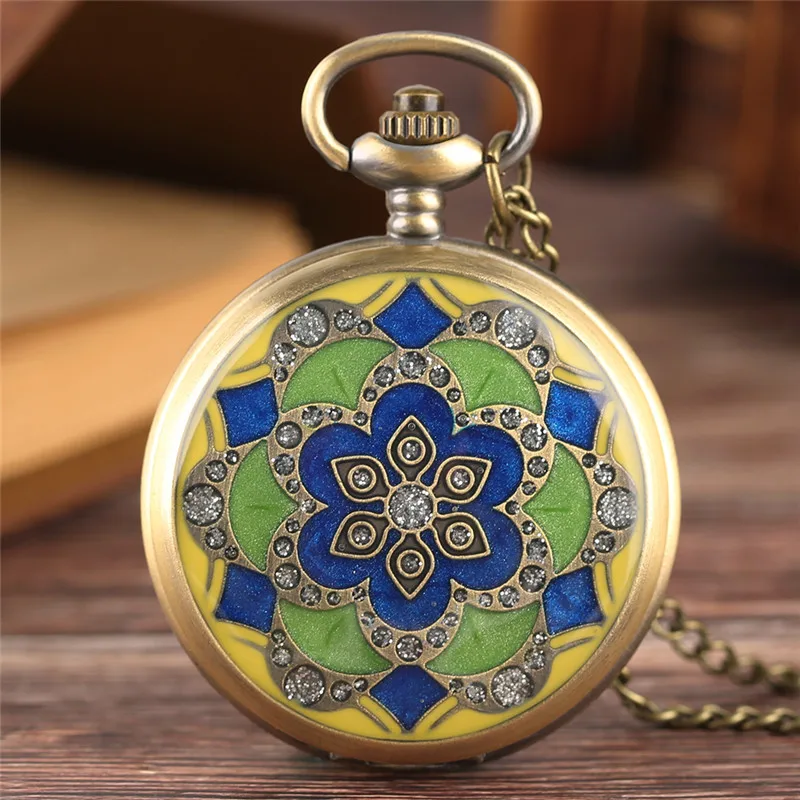 Classic Pcoket Watch with Flower Crystal Design Unisex Quartz Movement Watches Necklace Chain Timepiece Arabic Number Clock