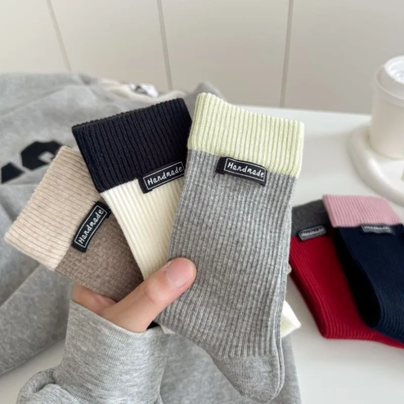 7 pares 2025 outono inverno cor-bloqueada meias femininas meados de bezerro moda casual simples meias de algodão casual meias quentes de alta qualidade