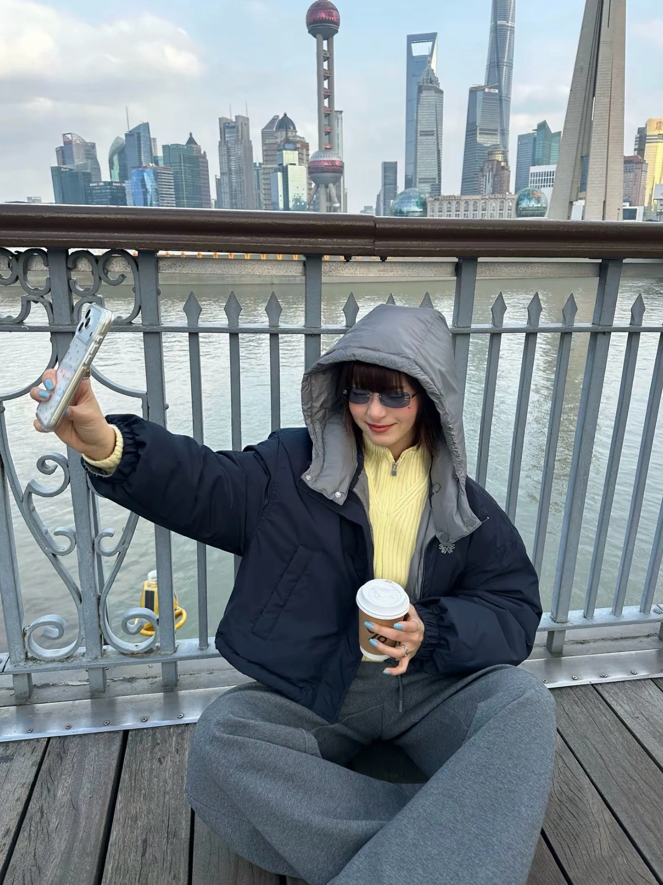 

Faionable Two-Way Wearable Hooded Du down Jaet Color Blo Design Princ Sle Warmth Guaranteed ort Length by Monk...