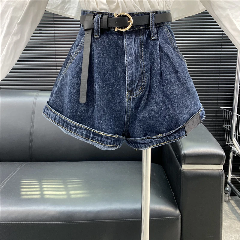 

Belt free New 2022 fashion Designer Famous brand Vintage Design feeling wrapped hot pants temperament versatile denim shorts