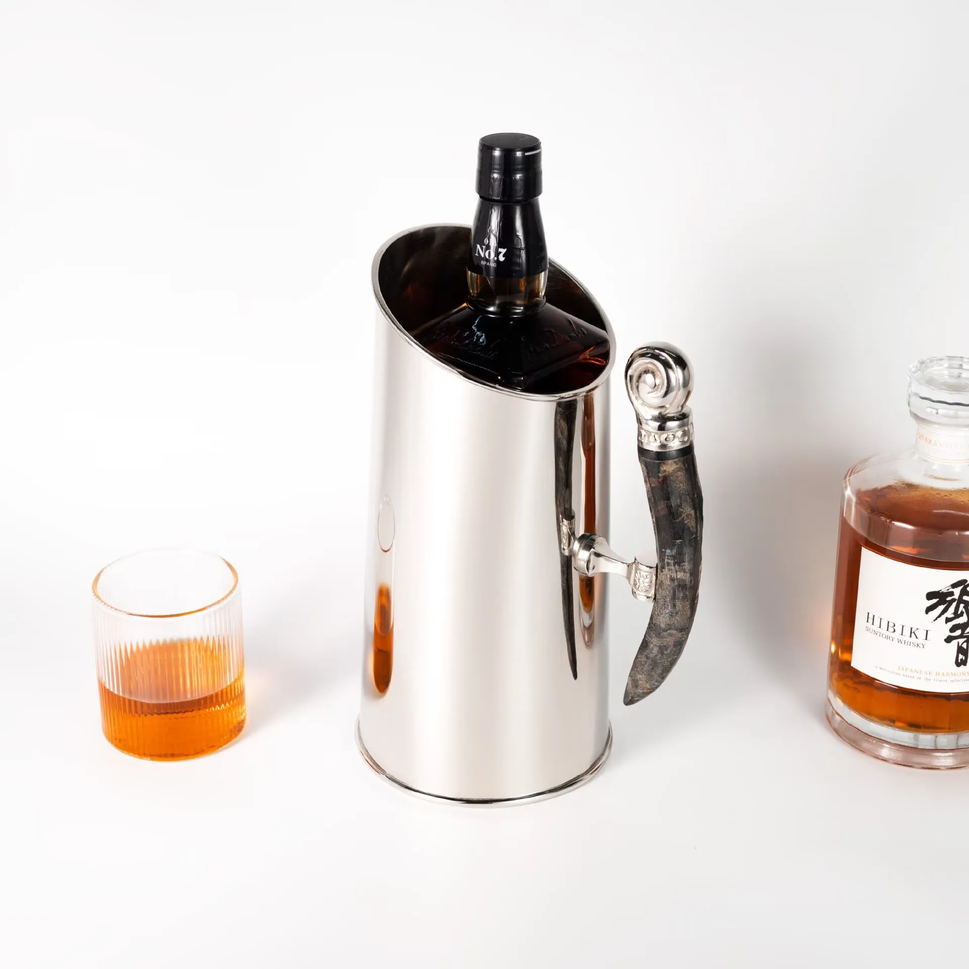 

Home decor ornaments Modern stainless steel ice bucket kettle decoration Soft decoration Creative restaurant decor ornaments