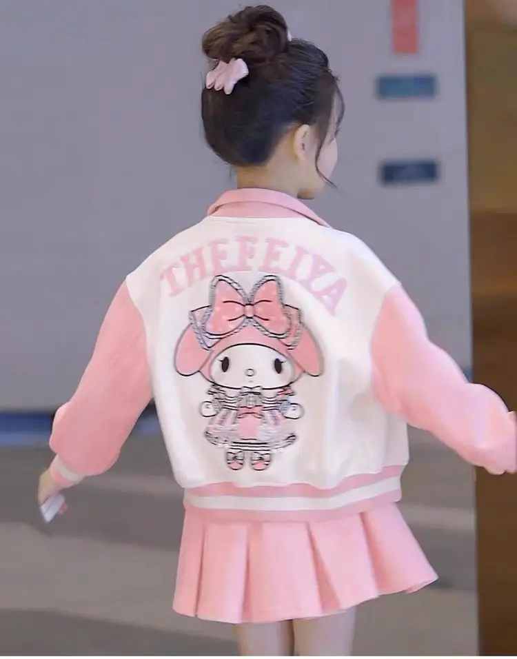 ملابس خريفية للفتيات من MINISO 2025 سترة بيسبول My Melody جديدة للأطفال وتنورة مطوية طقم مكون من ثلاث قطع للفتيات الصغيرات #1