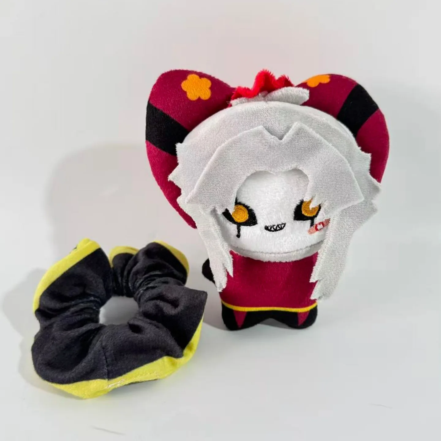 

Плюшевые куклы-подвески The Freak Circus, 10 см, мини-клоуны Пьеро с принтом, мягкие игрушки для рюкзаков, праздничные подарки, коллекционные для фанатов