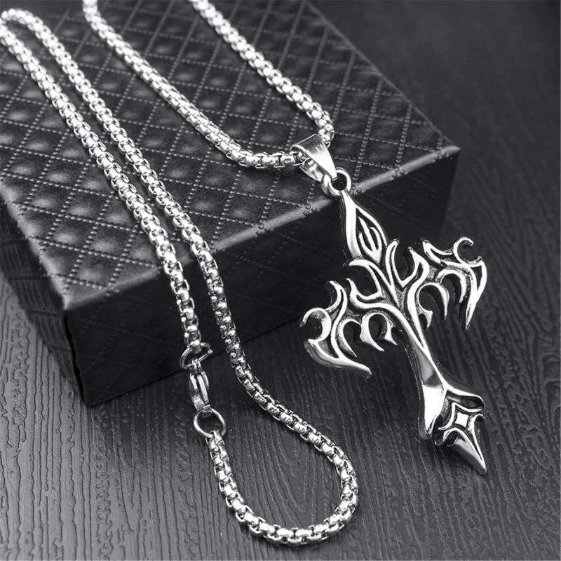  Men's Retro Flame Crucifix Necklace Titaniums Steel Clavicle Chain Unisex Choker Everyday Wear Neckchain Accessories