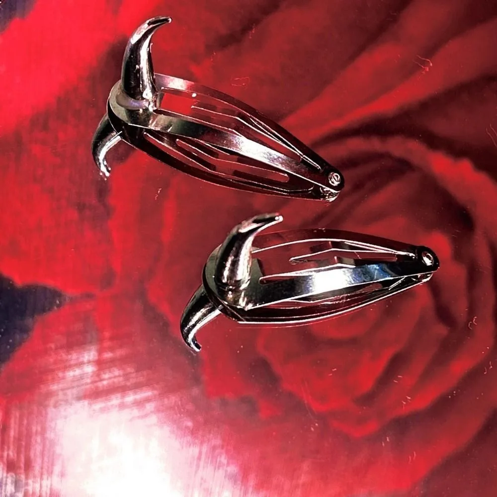 2Pcs Metallic Textured Nail-bolt Hairpin Non Slip Polished Gothic Hair Pin Spiked Rivet Hollow Out Demon Horn Hairpins