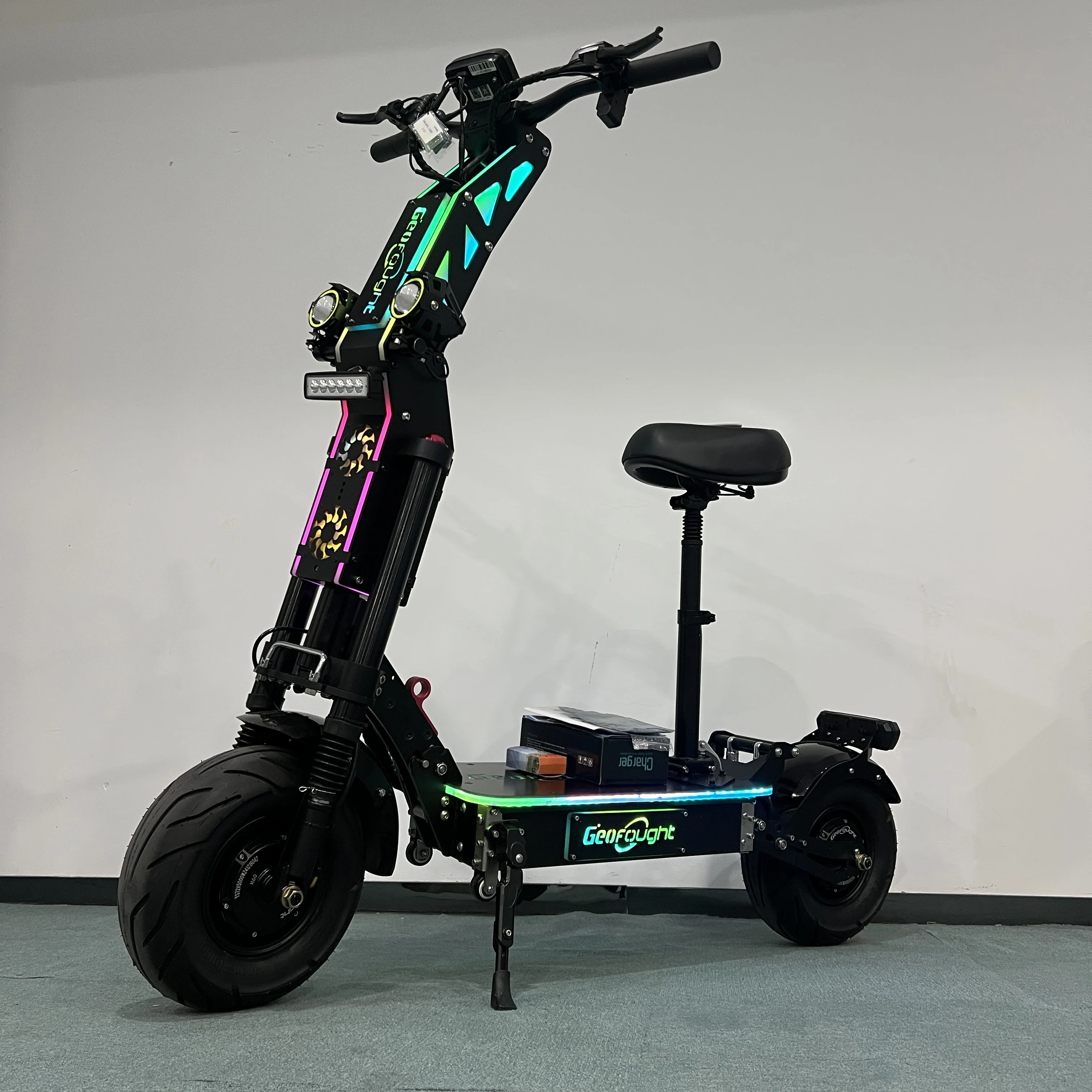 Powerful 72V E-Scooter 90-120KM/H 300KM Long Range NFC Start 13/14inch Fat Tyre Folding Electric Scooter with Seat