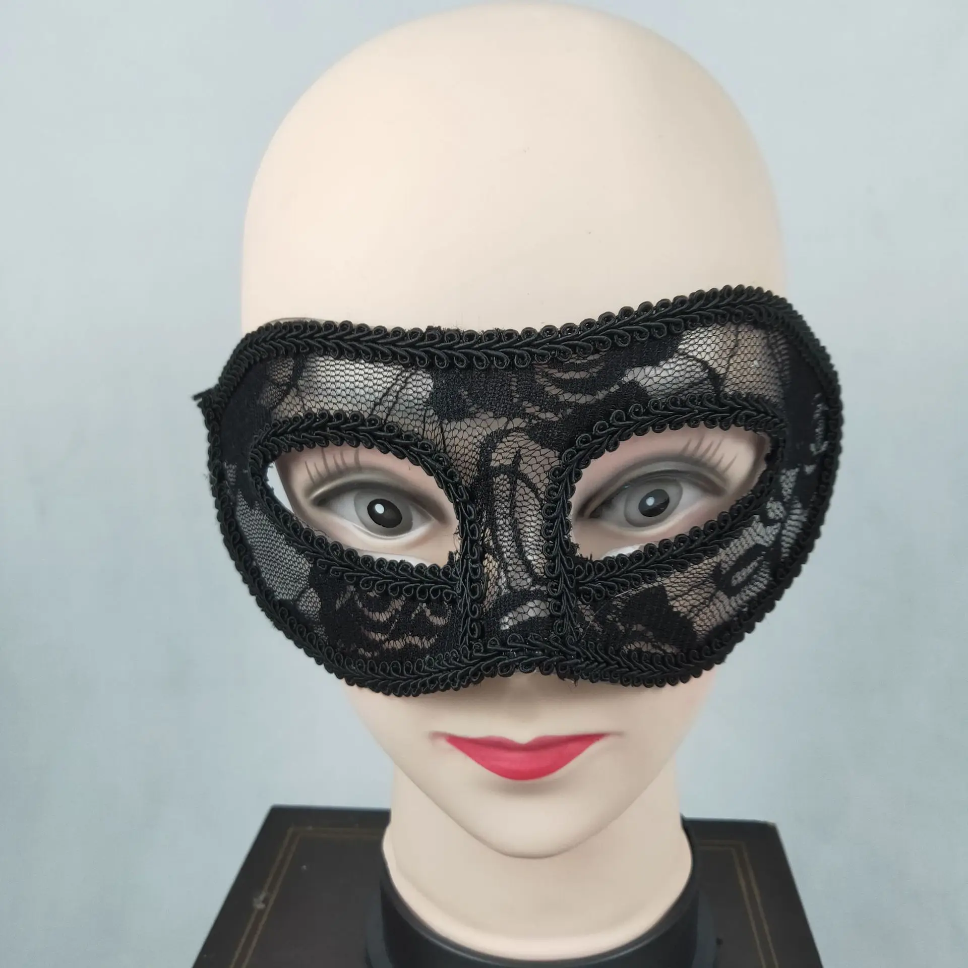 

20pcs Lace Mask Masquerade Venetian Eyemask Halloween Sexy Woman Carnival Party Costume Ball Wedding Festival