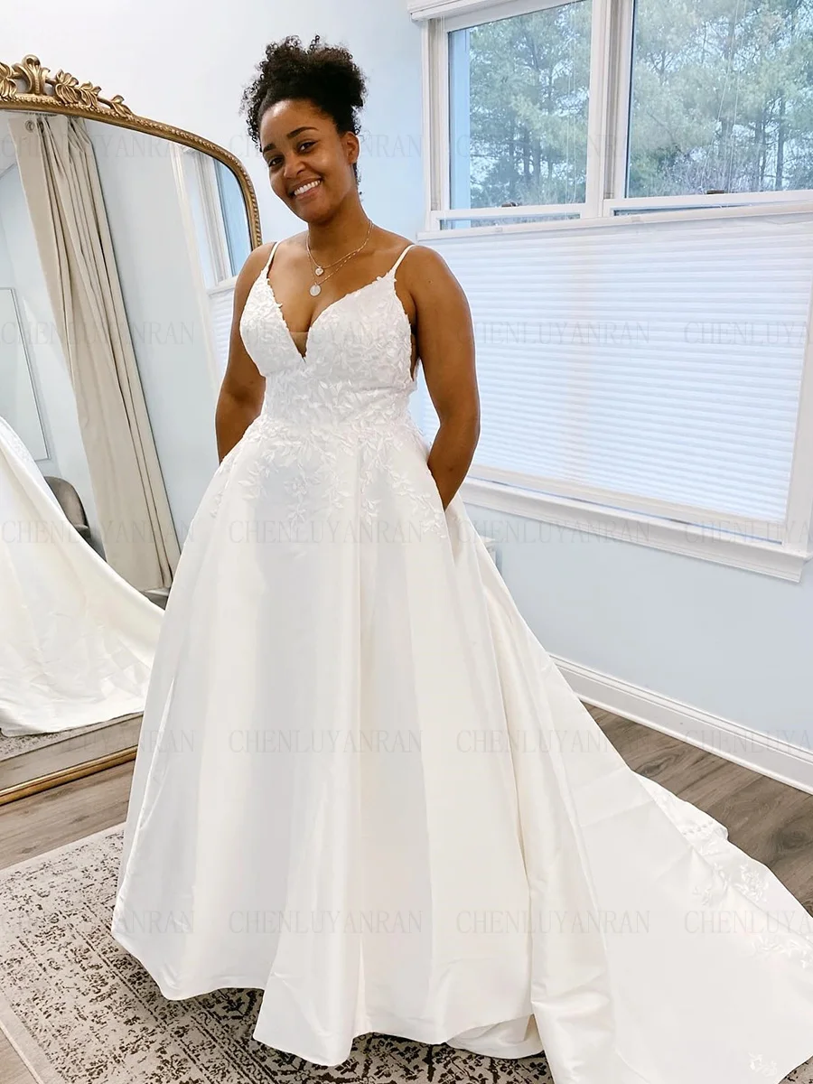 

Applique Wedding Dresses Satin A-Line Long Bride Gowns Sweep Train Zipper Button Elegant Dress For Women 2025 Robe De Mariée