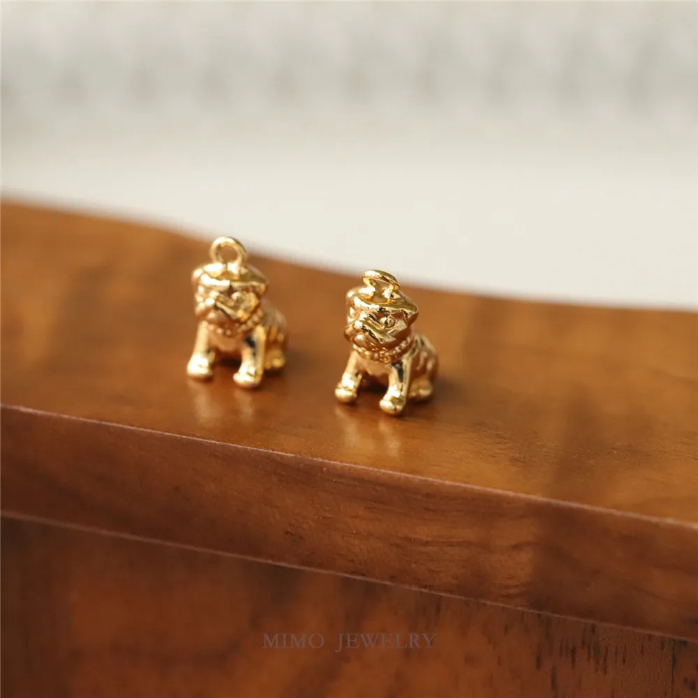 

1PCS 5.5x9.3mm Copper-plated Real Gold Mini Cute Three-dimensional Pet Bulldog Pendant DIY Handmade Accessory
