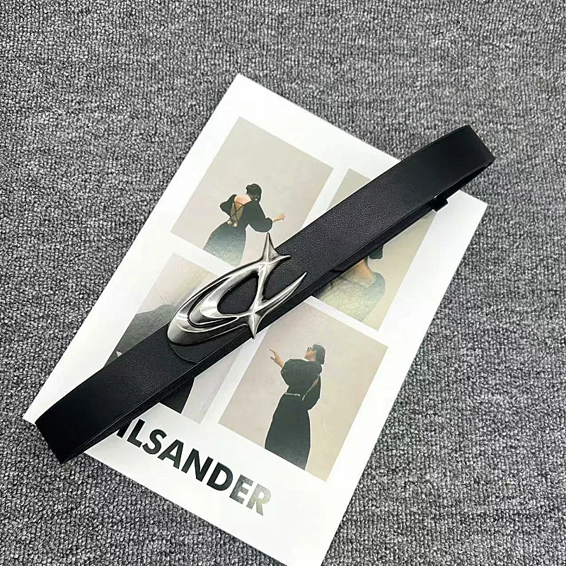 أحزمة الموضة للرجال والنساء جودة عالية فاخرة Y2K الإناث الخصر الأسود بولي Leather حزام من الجلد الفتيات الجينز الشرير مشد حزام GothK