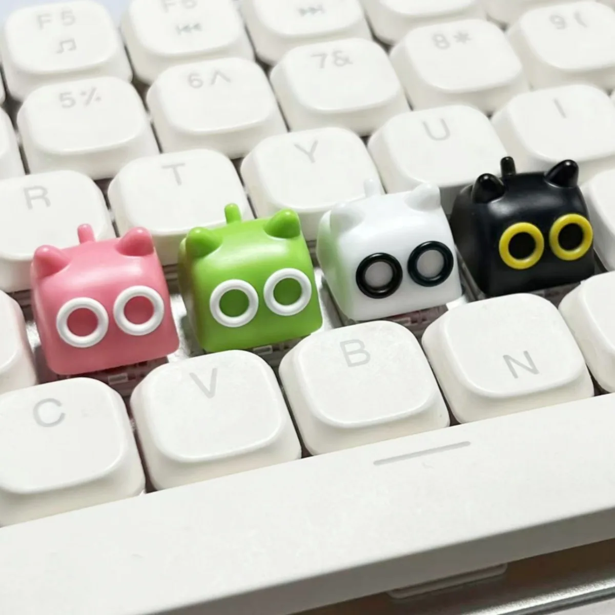 3D Cute Cat Keycaps Cartoon Game Key Caps Office Accessories DIY Cross Axis Mechanical Keyboard Keycap Funny Boy Girl Gift  ﻿