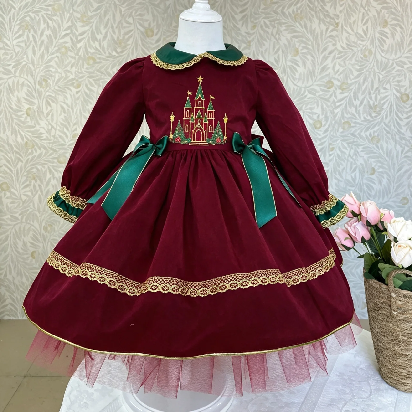 Autumn Winter Baby Girl Vintage Castle Embroidered Green Bow Red Dress For Casual Party Birthday Photography Christmas C406