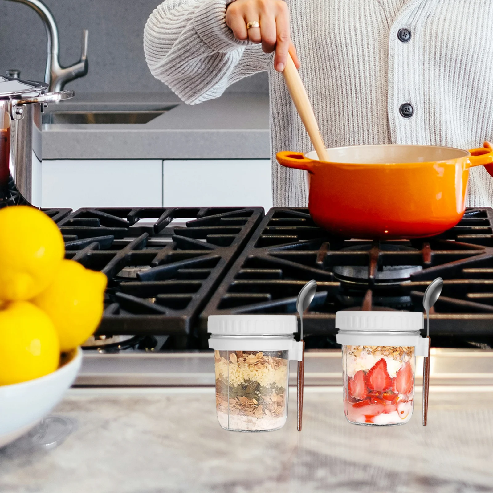 

2Pcs Portable Overnight Oats Jar Large Capacity Sealed Yogurt Cup with Lid Spoon Collapsible for Home Office Gym