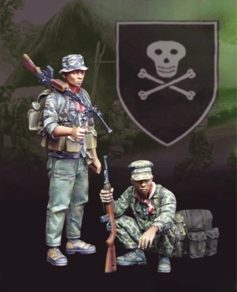 

1/35 Scale Die-Cast Resin Figure Model Kit Vietnam War US Infantry 2 Figures Unassembled and Unpainted