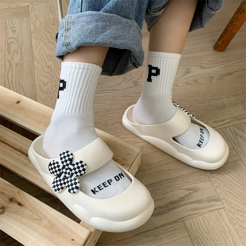 2022 New Slippers Women Fashion Flowers Summer Thick Bottom Outdoor Sandals Cut-outs Non-slip Home Bathroom Slides Female Shoes