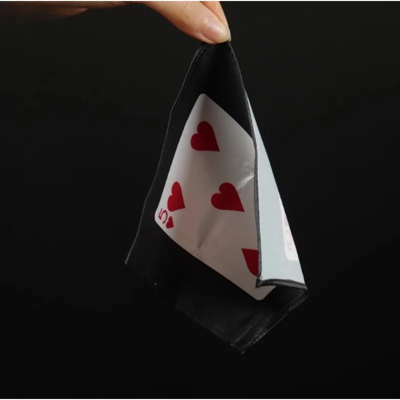 Fazzoletto mentale 15 * 15 cm Trucchi magici Carta Magia 5 di cuori che appaiono su seta Close Up Illusioni di strada Espedienti da mago