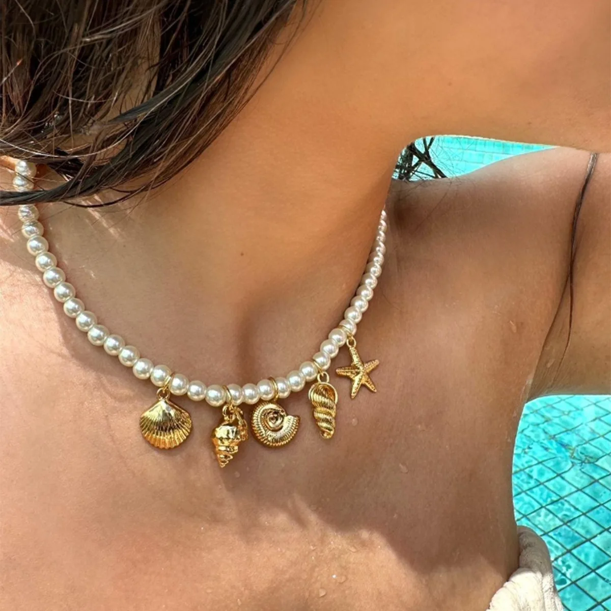 

Elegant Ocean Starfish Shell Pendant Necklace - Dainty Pearl Alloy Chain for Women Boho Beach Jewelry