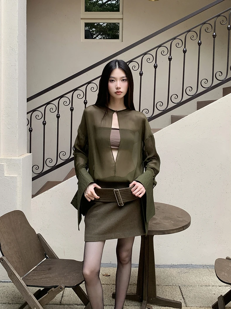 CHEERART otoño 2025 moda blusa verde de manga larga para mujer diseñador transparente elegante Top y blusas señoras ropa de otoño