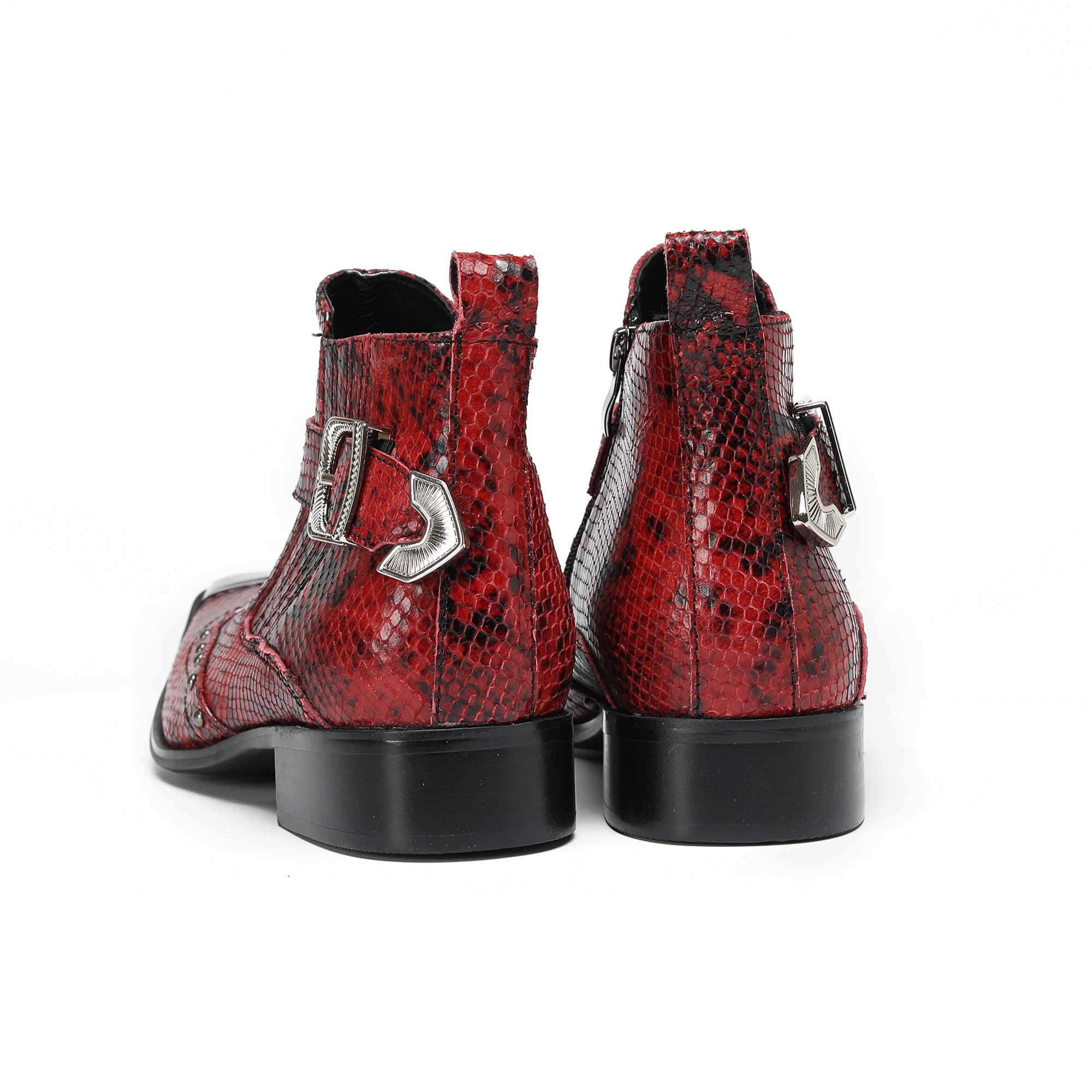 Glänzende, kurze Herrenstiefel mit Schlangenmuster, dekoriert mit Metallnieten und Schnallen, trendiges, personalisiertes Street-Style-Schuhwerk für Club, Bar und Party – Detail 22