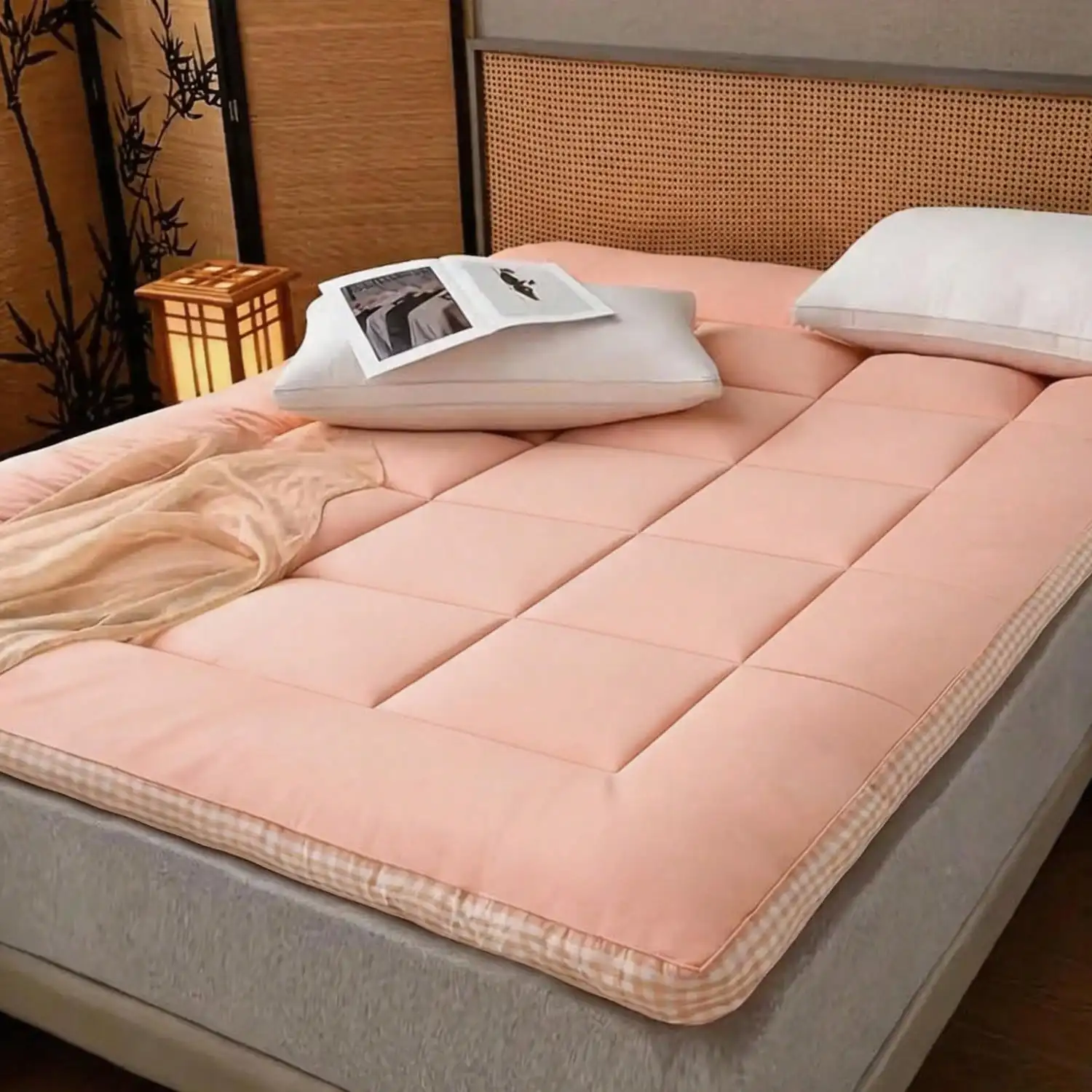 [1pcs 900gsm King Mattress Topper] Thin Mattress Pad With Checkered Print On The Side, Featuring Straps At The Corners Fit Over The Mattress, Foldable,sf260507115302468208527