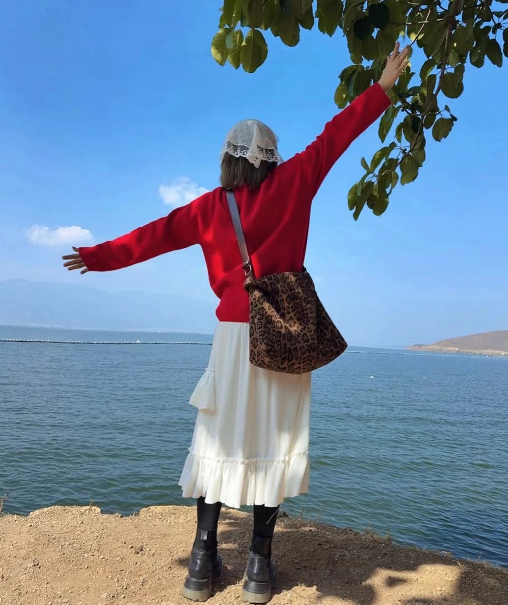 Irregular ruffled lace women's short skirt 2025 new autumn and winter high-waisted solid elegant mid-length women's skirt