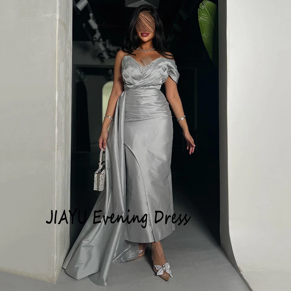 Aangepaste zilveren off-the-shoulder satijnen zeemeermin avondjurk mouwloze feestjurk met pailletten Watteau trein enkellange galajurk