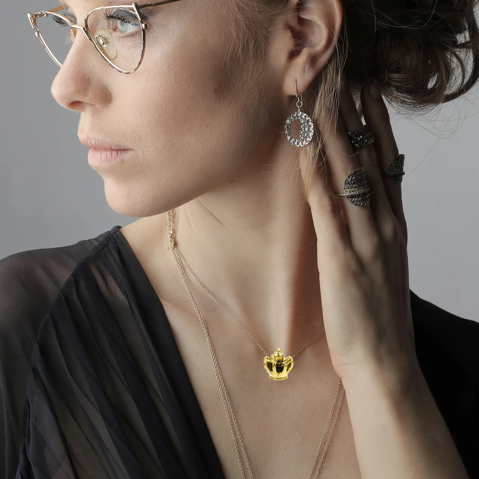 จี้มงกุฎขนาดเล็ก 10 ชิ้น วัสดุ PVC สำหรับทำเครื่องประดับ DIY จี้สร้อยคอ สร้อยข้อมือ พวงกุญแจ ของตกแต่งงานฝีมือ