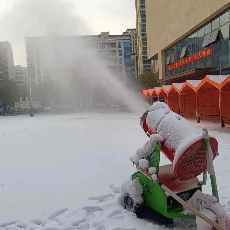 Large Scale Snow Cannon Outdoor Artificial Snowmaker Machine Ski Resort Snow Making Sprayer Equipment For Winter Sports Park