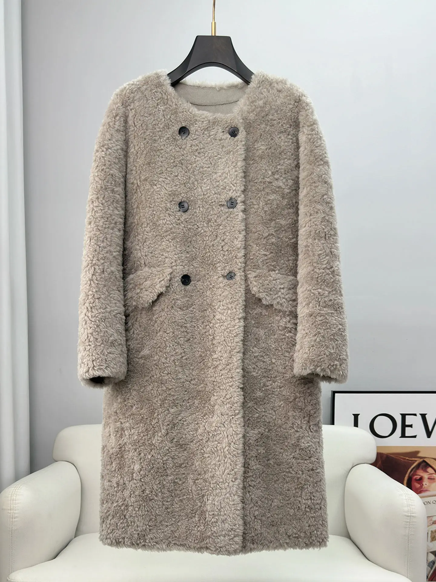 100 lamb wool round neck medium and long fur integrated fur coat women's sheep shearing coat 2025 winter new