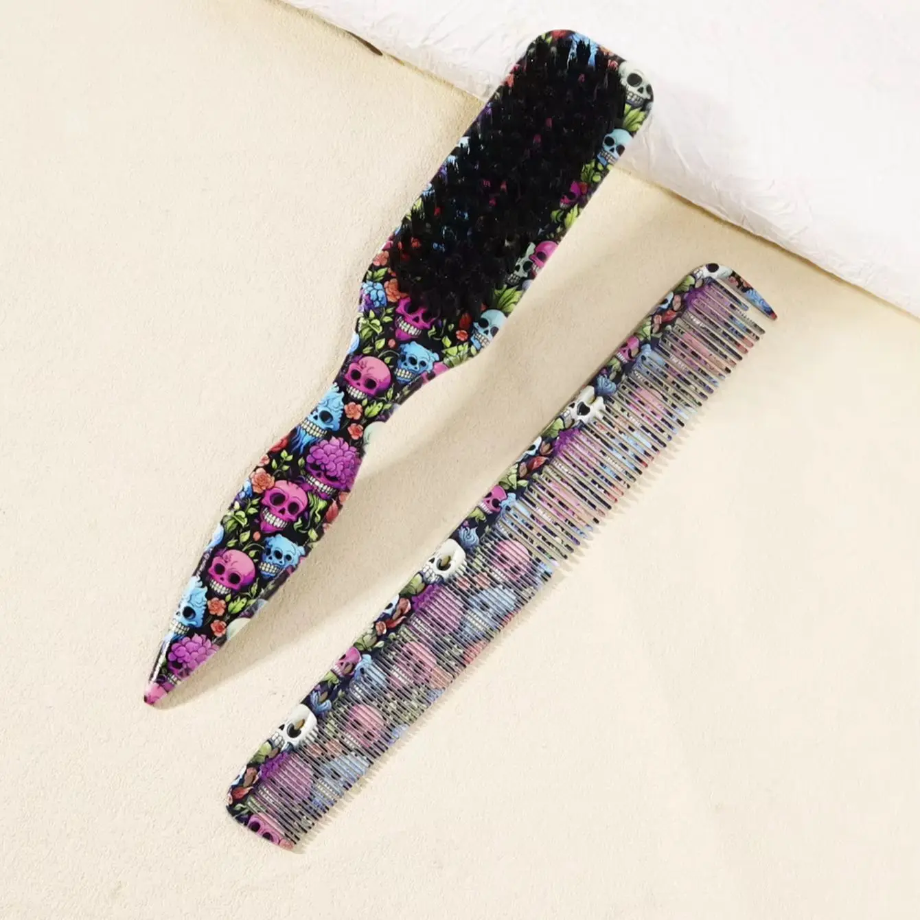 2pcs hair styling brush set, skull pattern design, 1pc hair tip brush, 1pc double-sided sparse comb, special for real hair wigs