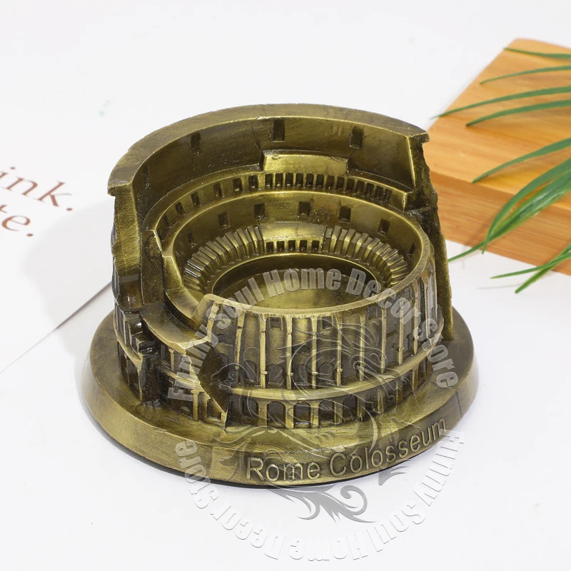 

Metal Colosseum Model Rome Italy Landmark Building Amphitheatre Ashtray Tourist Souvenir Home Desk Decor Accessories Furnishing